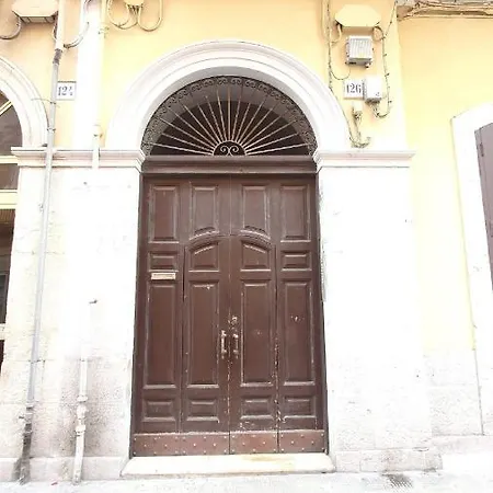 Interno 8 - Casa Vacanze Apartment *